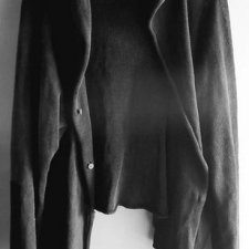 Annette Gortz designerski oversizowy sweter z kapturem