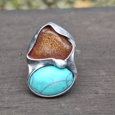 Z niebieskim - pierścionek regulowany