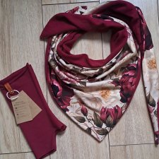 Chusta i mitenki. Piwonie bordo. Handmade.
