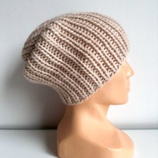 Ręcznie robiona czapka damska JANKA 100% Wełna owcza 102 Marshmallow - od ręki