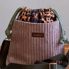 Listonoszka z kominem sztruks panterka