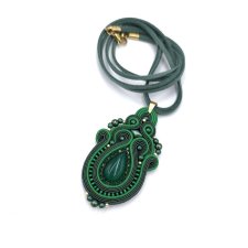 Wisiorek naszyjnik sutasz zielony "Arden" leśny klasyczny z agatem
