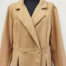 PRZEJŚCIOWY PŁASZCZ