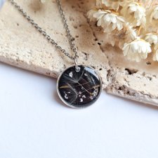 Wisiorek z żywicy z dmuchawcem kółko srebrne