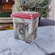 Świąteczne ręcznie zdobione pudełko ze świecznikiem