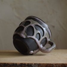 OTULANiE_kubek ceramiczny_czerń i bez