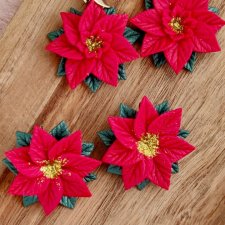 Kolczyki z kwiatem Gwiazdy betlejemskiej