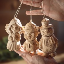 Ozdoby Bożonarodzeniowe z drewna – figurki handmade