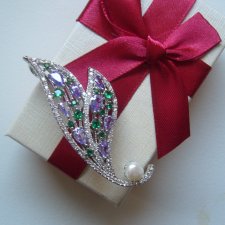 ELEGANCKA BROSZKA LIŚCIE LISTKI