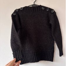 Czarny sweter COLLOSEUM z guzikami na ramionach, miękki, XS/S