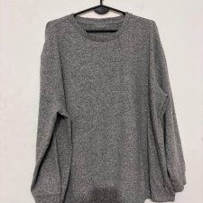 Szary miękki sweter oversize bez metki, uniwersalny krój, klasyczny ciepły model 48/4XL