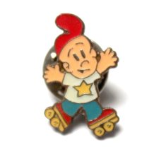 CHUCK boy przypinka broszka vintage 1994