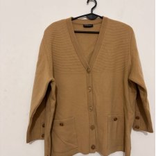 Miękki, ciepły kardigan w kolorze camelowym z wysokiej jakości mieszanki wełny Woolmark Rozmiar XL / 42 / 14 Stan