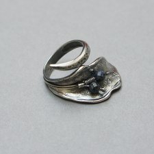 Szafirek- pierścionek