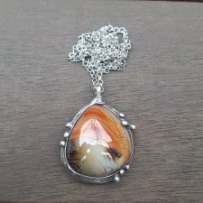 Płonące wzgórza - wisiorek