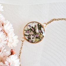 Bransoletka z prawdziwymi kwiatami