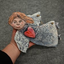 Anioł zimowy. Dekor ceramiczny