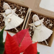 ANIOŁEK W KREMOWEJ SUKIENCE ZE ZŁOTĄ NITKĄ