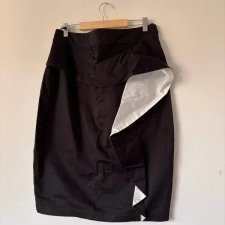 Czarna spódnica ołówkowa z ozdobnym rozcięciem i podszewką – elegancki fason vintage Cora Kemperman Rozmiar 4XL / 48 / 20