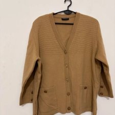 Miękki, ciepły kardigan w kolorze camelowym z wysokiej jakości mieszanki wełny Woolmark Rozmiar XL / 42 / 14