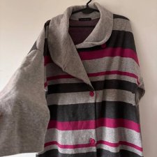 Kardigan Miss U – szary w paski, z fuksjowym akcentem i kołnierzem XXXL / 46 / 18·Bardzo dobry