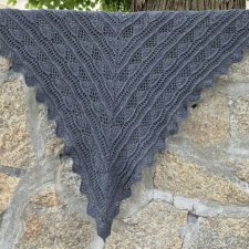 Chusta wykonana na szydełku – Popielaty Obłok