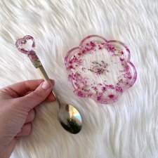 Ozdobna podstawka i łyżeczka do Twojego ulubionego kubka