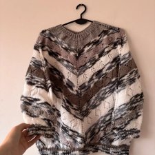 Miękki sweter vintage w odcieniach beżu i szarości – ciepły, wzorzysty, oversize L / 40 / 12·Bardzo dobry·Handmade Beauty