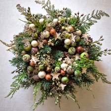 Wianek z jabłuszkami