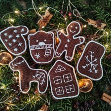 Zestaw szydełkowych pierniczków na choinkę