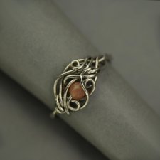 Pierścionek regulowany kamień słoneczny, wire wrapping, stal chirurgiczna