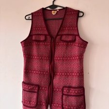 Ciepła długa kamizelka vintage w geometryczny wzór, 50% wełna, idealna na chłodne dni S / 36 / 8·Bardzo dobry·Pesail