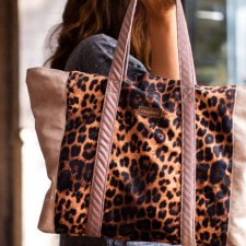 Brązowo-beżowa shopperka z weluru w panterkę
