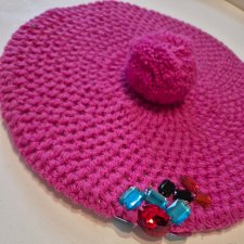 Unikatowy, żółty beret