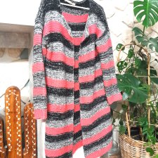 Szarość i fuksja L