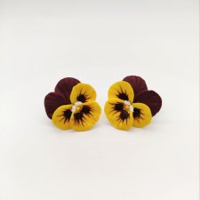 Kwiatowe kolczyki sztyfty z polimerowej gliny Bratki,biżuteria kwiatowa z gliny polimerowej