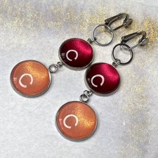 Dwukolorowe klipsy o perłowym blasku e103/a2