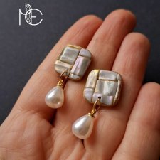 w błyskach muszli no4