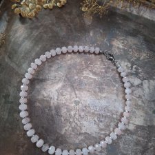 Choker z kwarcu różowego