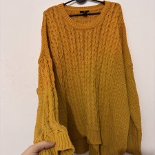 Musztardowy gruby sweter H&M, luźny krój oversize, splot warkoczowy, miękki i ciepły 8XL 9XL