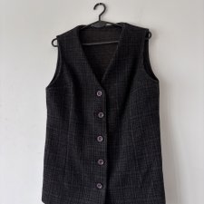 Elegancka długa kamizelka na guziki w czarno-grafitową kratkę — wełniany look, klasyczny design s/m