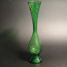 Szklany zielony szmaragdowy wazon vintage