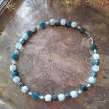 Choker apatyt akwamaryn