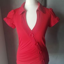 Soczyście czerwona bluzka pin-up bufki guziki S