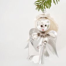 Aniołek srebrny - zawieszka choinkowa ręcznie wykonana