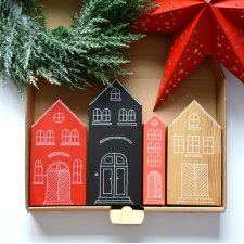 4 domki drewniane ręcznie malowane