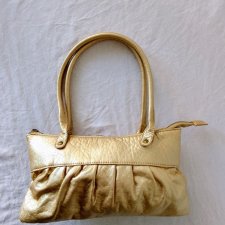 ZŁOTA TOREBKA DO RĘKI I NA RAMIĘ