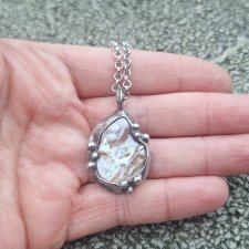 Perła po prostu - wisiorek