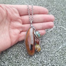 Dużo agatów - wisiorek