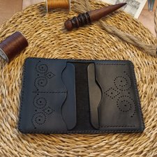 Nomad ver.2 — Obsidian Black (Wersja perforowana)